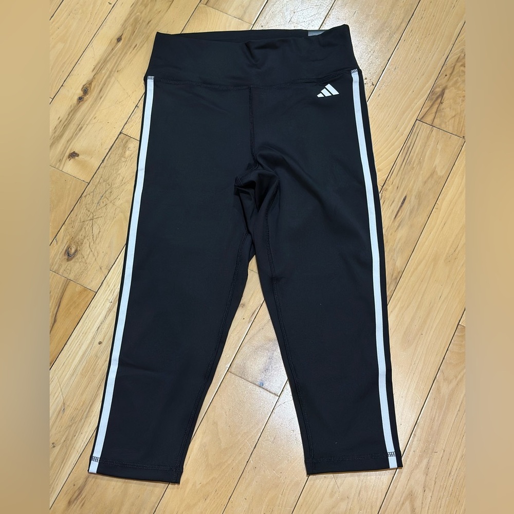 NWT Adidas Women’s Training Essentials 3/4 Tights - Picture 2 of 4